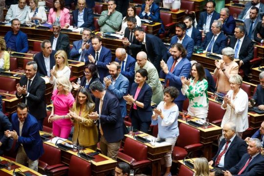ΑΠΕ και Τασούλας έβγαλαν… πρόεδρο στον ΣΥΡΙΖΑ