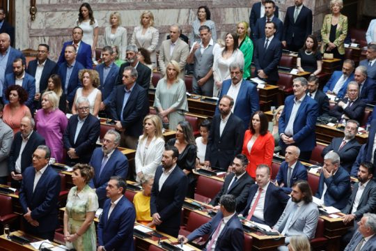 Ο Τασούλας δεσμεύεται μετά την αντίδραση ΣΥΡΙΖΑ για τους «Σπαρτιάτες»