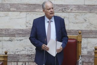Με 249 ψήφους ανανεώθηκε η θητεία του Κ. Τασούλα