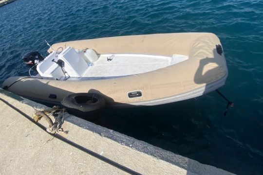 Άλλη μία καταδίωξη ταχύπλοου που μετέφερε πρόσφυγες στη Ρόδο