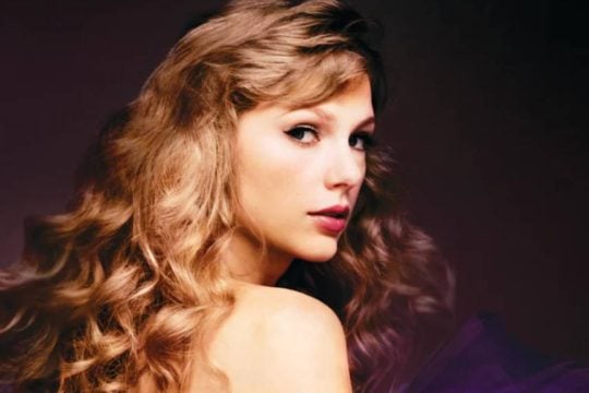 TAYLOR SWIFT
