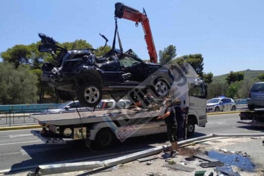 Σοκαριστικό τροχαίο δυστύχημα στη Λ. Μαραθώνος
