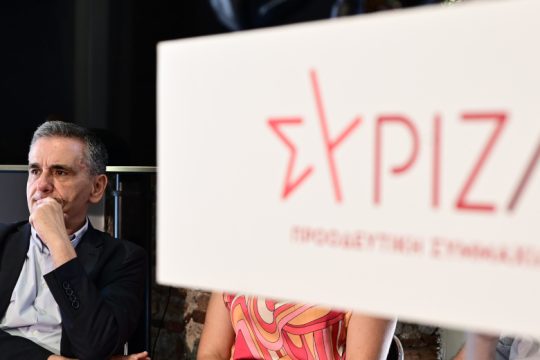 Γιατί με τον Ευκλείδη Τσακαλώτο