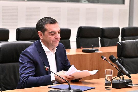 Σύσσωμος ο ελληνικός Τύπος έγραψε για τον Αλέξη Τσίπρα