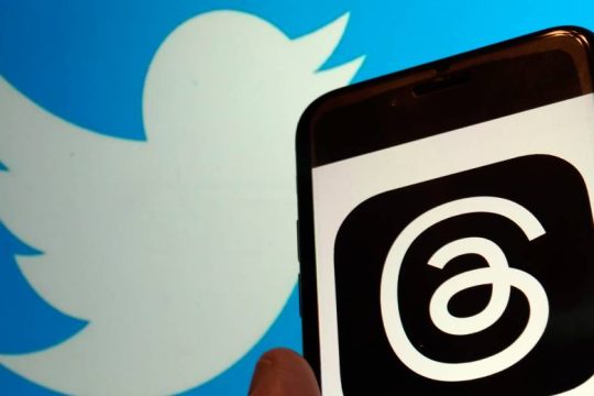 Το Twitter απειλεί να κινηθεί νομικά κατά της αντίπαλης πλατφόρμας Threads της Meta