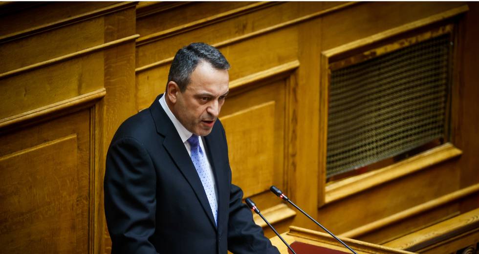 Ομοφοβικές χυδαιότητες Στίγκα στη Βουλή