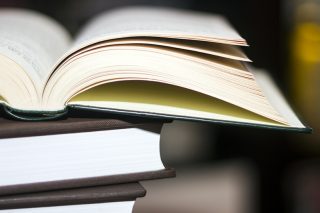 Η αλήθεια και τα παραμύθια (4)