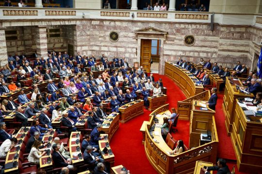 Οι προγραμματικές δηλώσεις και η διαρκής επιστροφή της πολιτικής