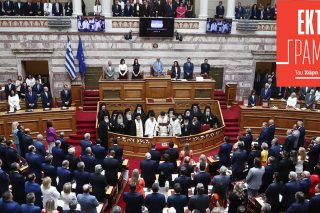 «Συγγνώμη κύριε, κάθεστε στη θέση μου»