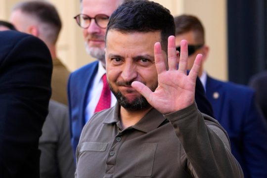 Ο Ζελένσκι στον Ερντογάν υπό το «άγρυπνο» βλέμμα της Μόσχας