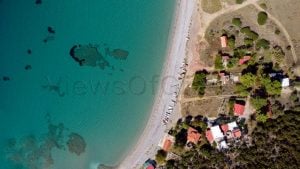 Δροσερές ανάσες στις παραλίες της Βοιωτίας