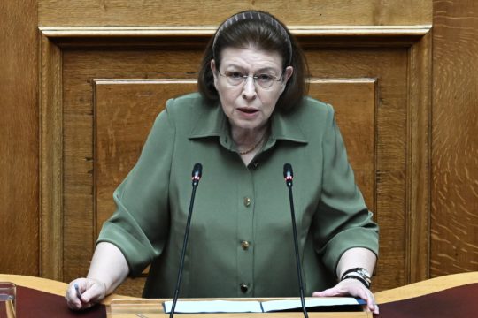 η Λίνα Μενδώνη