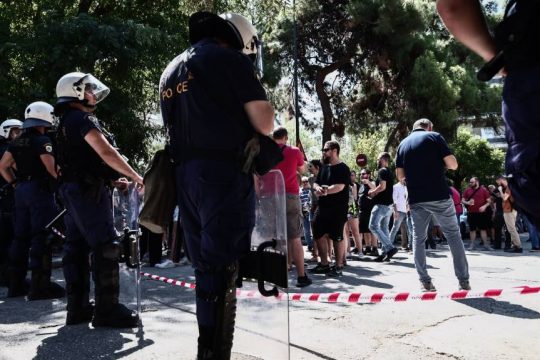 αστυνομία, πλειστηριασμοί