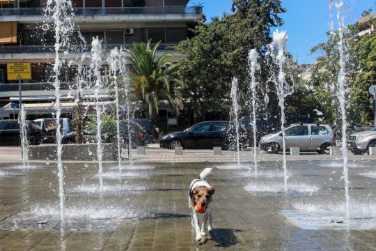 καιρός, ζέστη, συντριβάνι