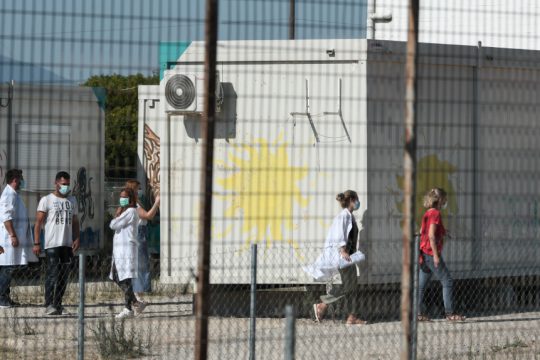 Δομή προσφύγων και μεταναστών στο Οινόφυτα
