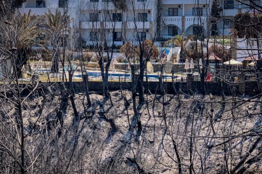 Πυρκαγιές στη Ρόδο