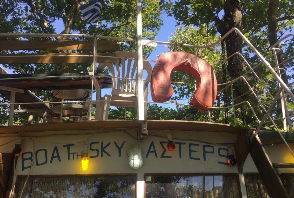 Η αυτοσχέδια κιβωτός του Γιάννη Ταμία στην Πάλτση