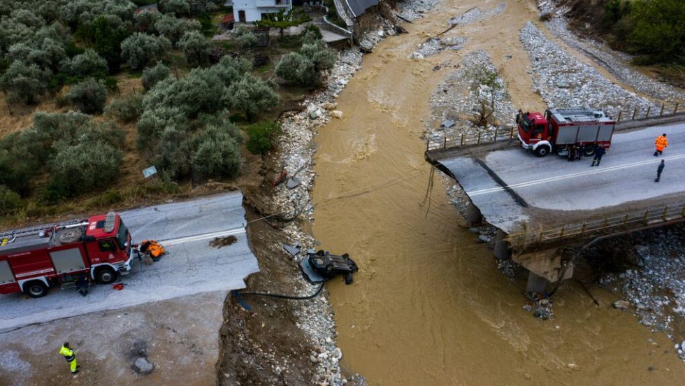 ΚΑΤΑΣΤΡΟΦΕΣ ΣΤΟ ΒΟΛΟ ΑΠΟ ΤΗ ΚΑΚΟΚΑΙΡΙΑ