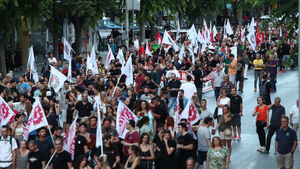 Συλλαλητήριο του ΠΑΜΕ στην πλατεία της ΧΑΝΘ