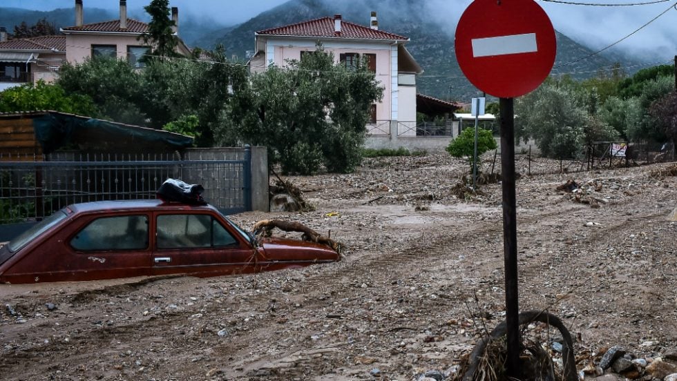 ΚΑΤΑΣΤΡΟΦΕΣ ΣΤΟ ΒΟΛΟ ΑΠΟ ΤΗ ΚΑΚΟΚΑΙΡΙΑ