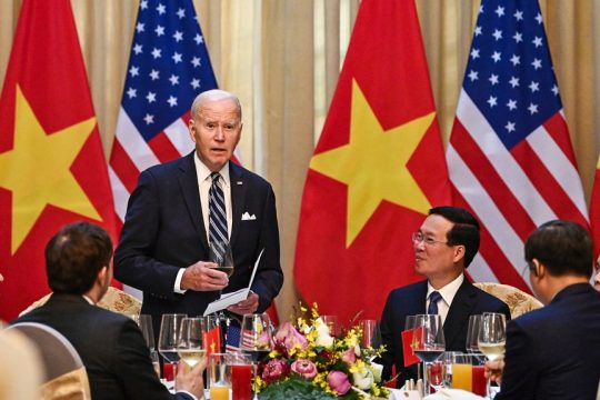 biden-vietnam