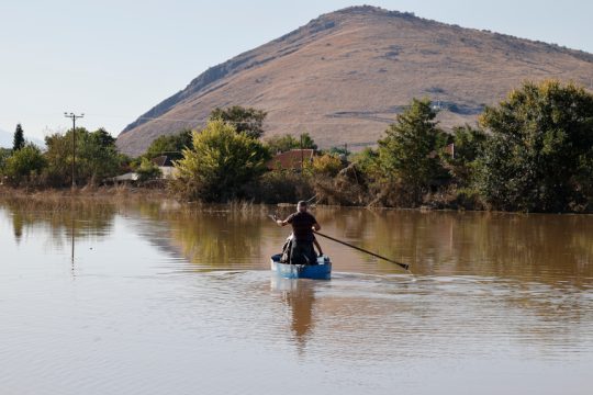 Πλημμυρισμένες εκτάσεις στην Καρδίτσα