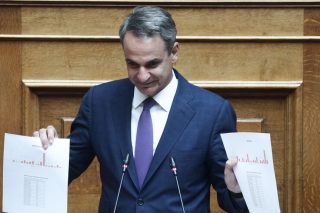 Μητσοτάκης στη Βουλή