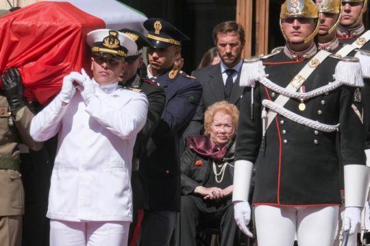Το φέρετρο