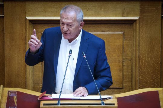 Θανάσης Παφίλης, Βουλή