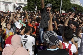 Μαζική συγκέντρωση αλληλεγγύης στους Παλαιστινίους στην Τύνιδα