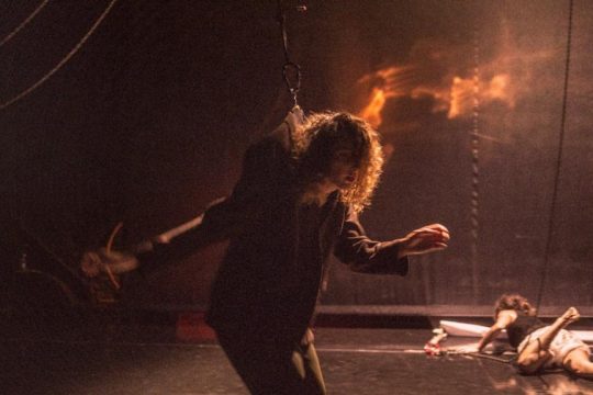 Όταν ο Σέξπιρ ονειρεύεται με χορό και ακροβασία!
