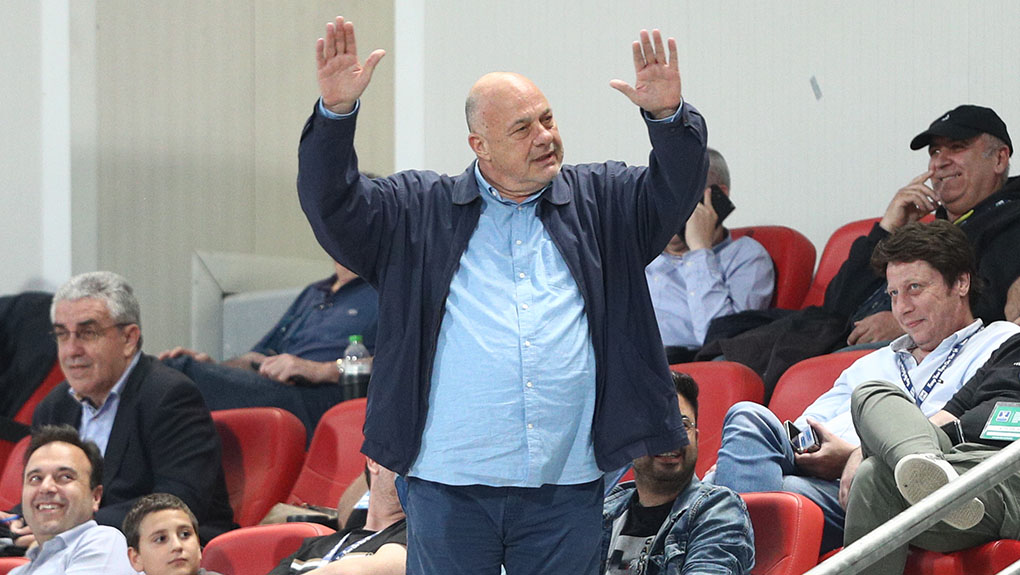 ΣΥΡΙΖΑ για ομοφοβικό ρεσιτάλ Μπέου: Να τον χαίρεται η ΝΔ που κάνει πως δεν τον στηρίζει επίσημα