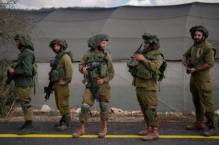 Ισραηλινοί στρατιώτες στα σύνορα με τον Λίβανο