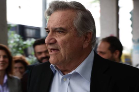 Νέα καρφιά Καστανίδη κατά Ανδρουλάκη: Απειλούσαν κομματικές οργανώσεις να μην με καλούν ως ομιλητή