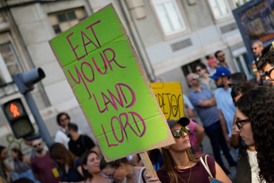 Διαδήλωση ενάντια στην στεγαστική κρίση