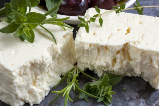 Νέα ανακοίνωση ΕΦΕΤ για την ανάκληση φέτας λόγω μόλυνσης με «listeria»