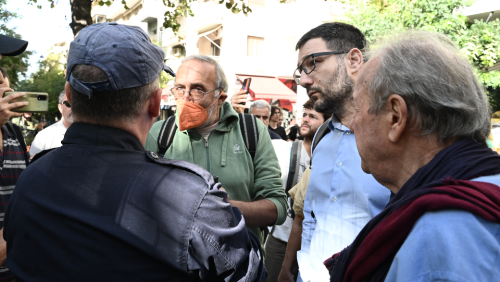 Νάσος Ηλιόπουλος - Πέτρος Κωνσταντίνου - Δημήτρης Παπαχρήστου - μετρό Εξάρχεια
