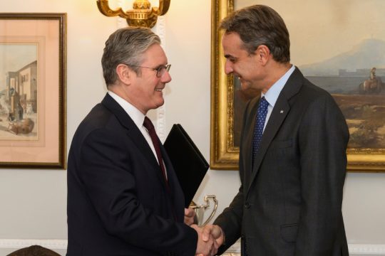 Μητσοτάκης με Στάρμερ