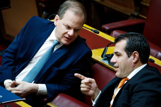 ο Θάνος Πλεύρης και ο Κώστας Αχ. Καραμανλής