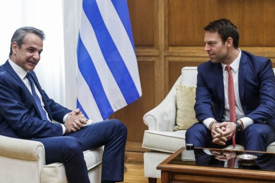 Συνάντηση Μητσοτάκη-Κασσελάκη στη Βουλή
