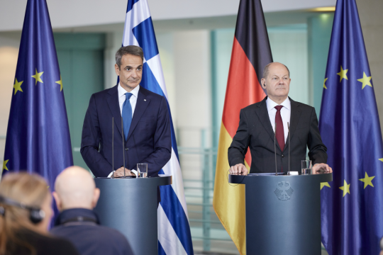 Ο Κυριάκος Μητσοτάκης και ο Όλαφ Σολτς
