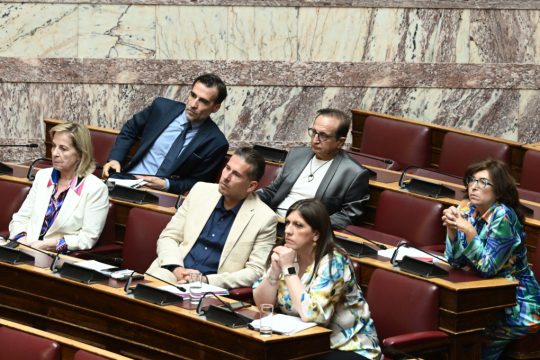Η ΚΟ της Πλεύσης Ελευθερίας - Αριστερά ο Μιχάλης Χουρδάκης