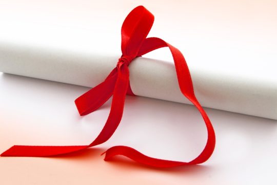 Σοβαρή καταγγελία ΟΙΕΛΕ για διαρροή θεμάτων ΑΣΕΠ και «αγορασμένα» πτυχία