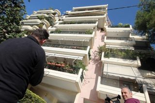 18χρονος στη Ν. Σμύρνη, τραυμάτισε θανάσιμα τον μικρότερο αδελφό του