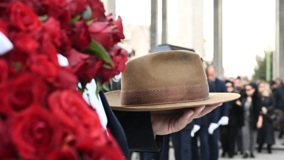 Από την κηδεία του Βασίλη Βασιλικού