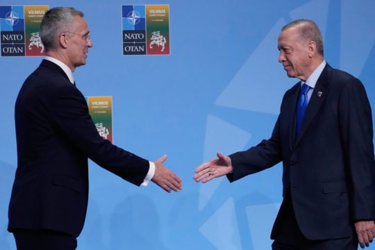 ο Ταγίπ Ερντογάν με τον Γενς Στόλτενμπεργκ