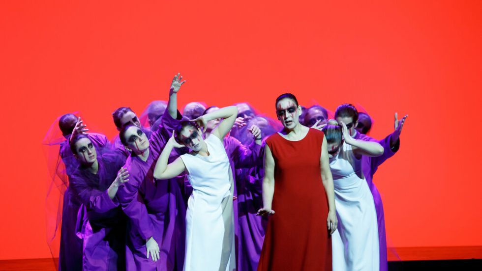 opera-la vestale
