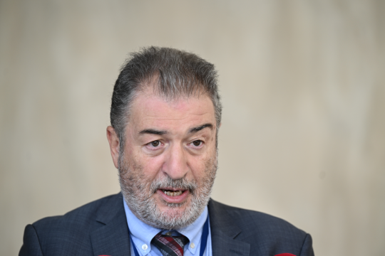 Ο Κώστας Παπαδάκης