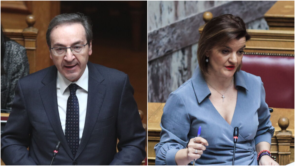 Ο υφυπουργός Δικαιοσύνης Γιάννης Μπούγας. Δεξιά, η υφυπουργός Κοινωνικής Συνοχής και Οικογένειας, Μαρία Κεφάλα