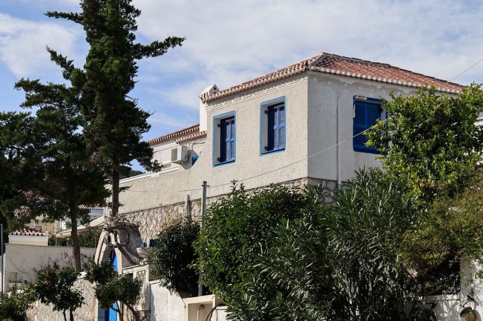 syriza spetses spiti kaselaki